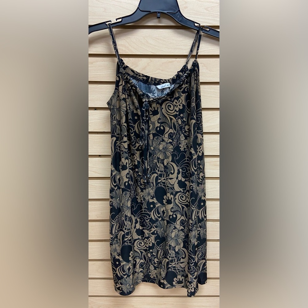 DEREK HEART NICE LOOKING WOMEN LIGHT DRESS SIZE MEDIUM